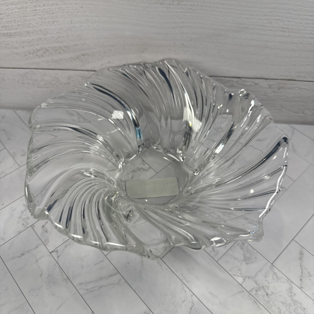 MWT- Mikasa Crystal Belle Epoque Swirl Wave Design 7" Bowl (2) Available